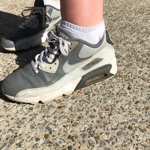 NIKE Air Max 90 Gray us wmn 7 1/2 or Y6